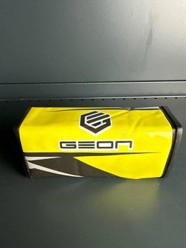 Подушку на Geon квадратна 54345 фото
